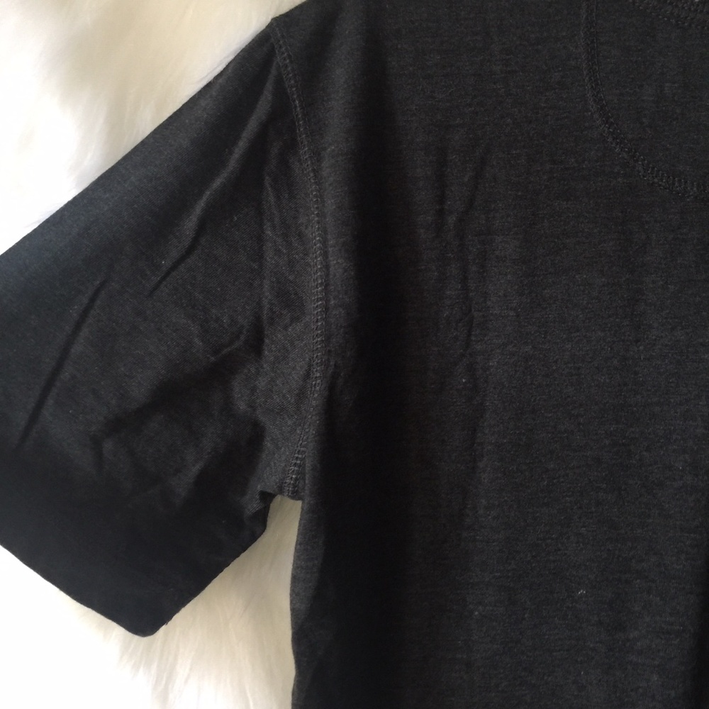 🌺 Basic Editions Layered Grey SS Tee Small - Picture 12 of 15